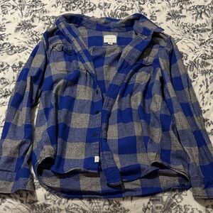 American Eagle Outfitters Blue and Gray Checkered Flannel